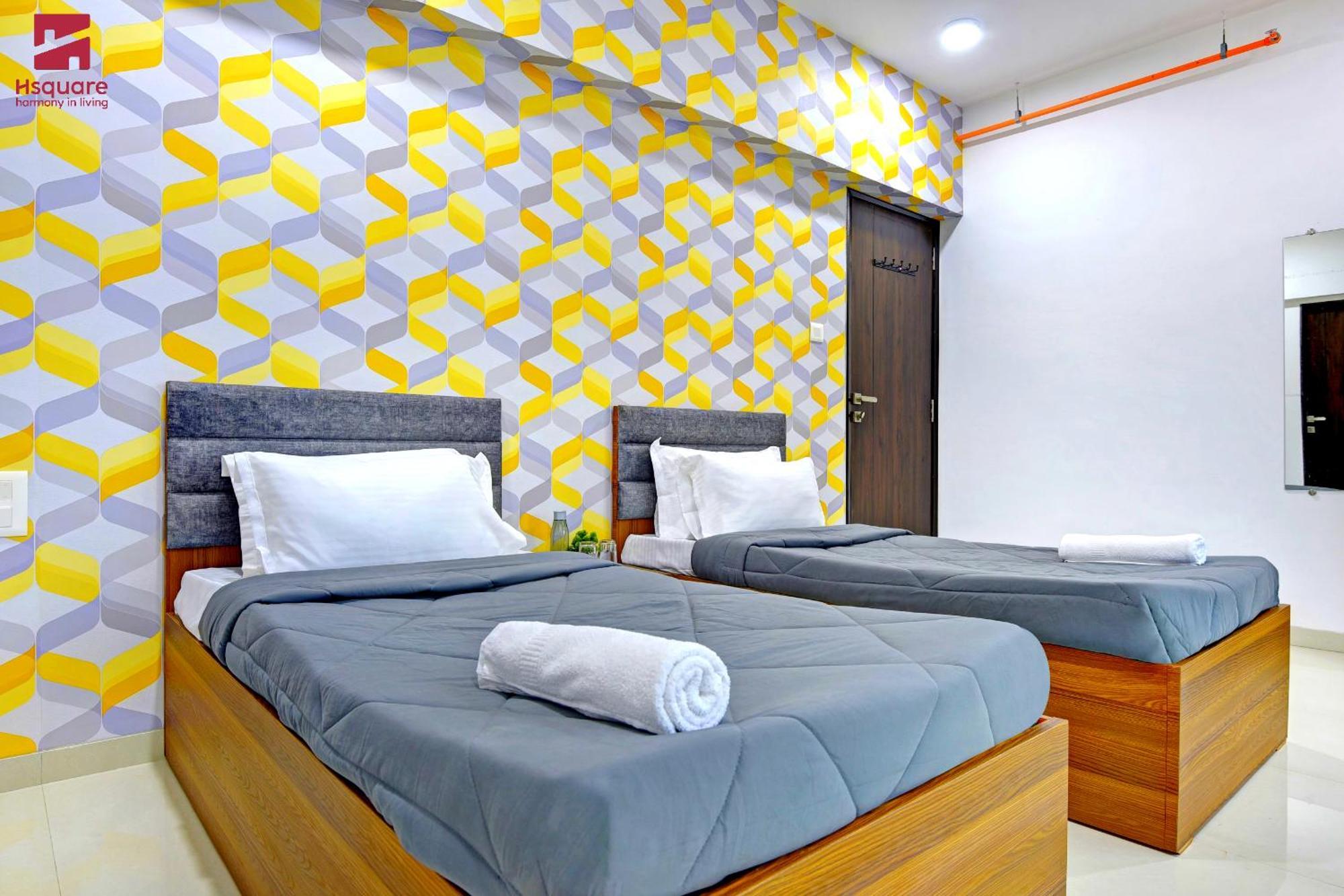Hsquare Luxury Apartments Goregaon Mumbai Bagian luar foto
