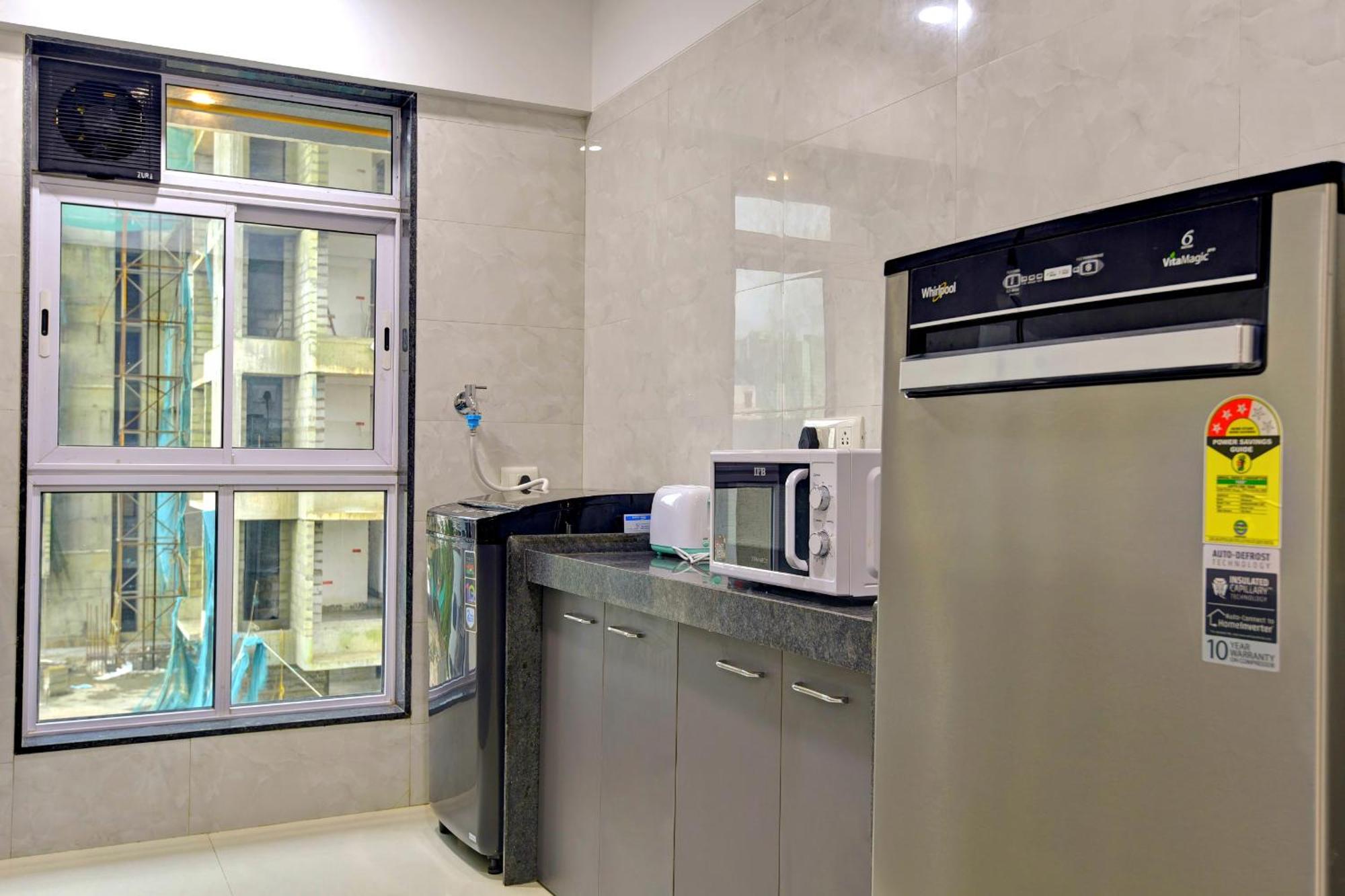 Hsquare Luxury Apartments Goregaon Mumbai Bagian luar foto